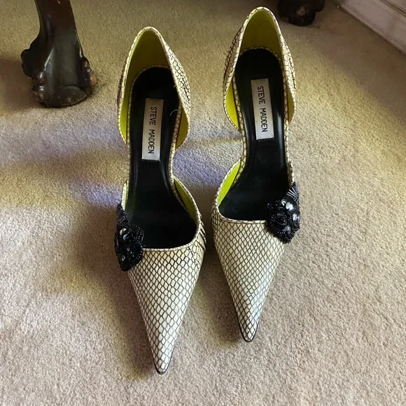 Steve Madden 6.5 Green Black Snakeskin Stiletto Pump Silver Heels - Picture 3 of 10